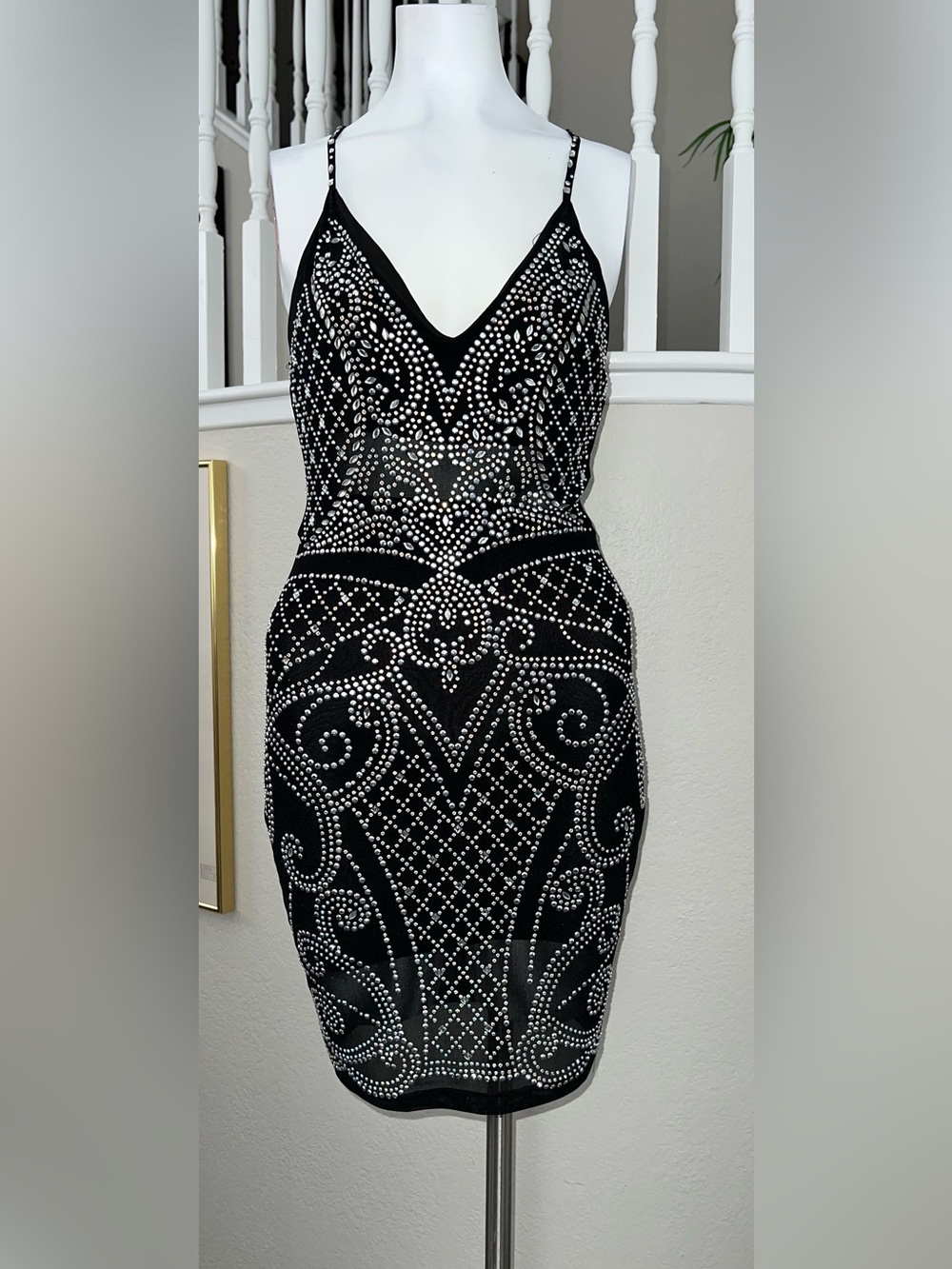 Stretchy Black Embellished V-Neck Bodycon Dress